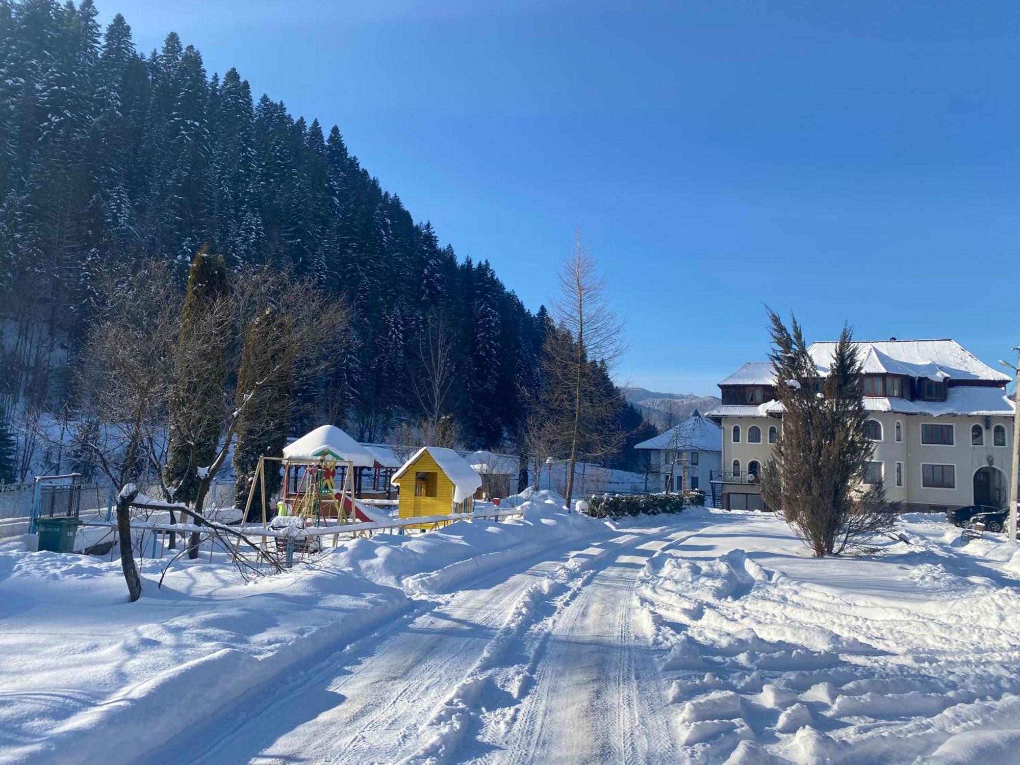 Садиба "Джерело" Yaremche Luaran gambar